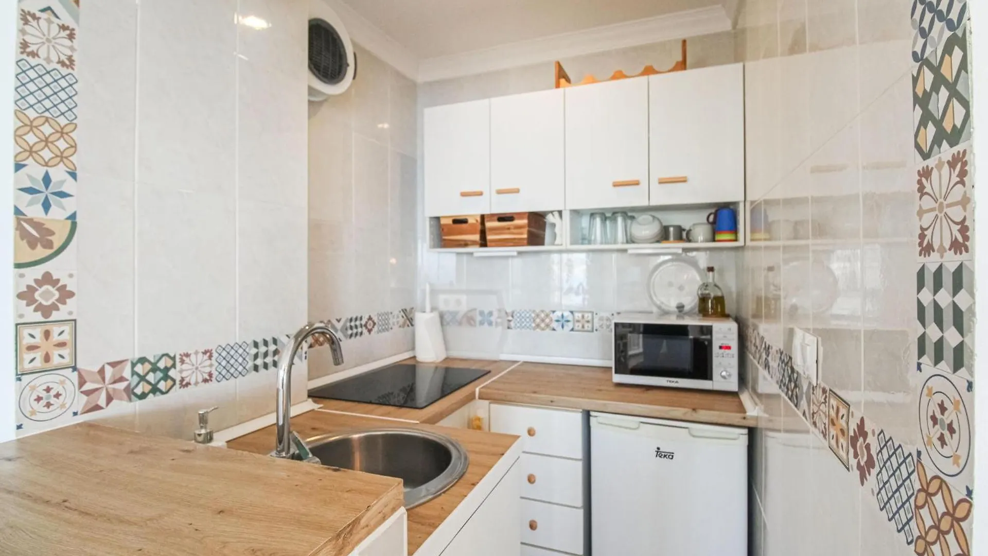 Nice Apartment In Algarrobo-Costa With Kitchen 0*, Algarrobo Costa