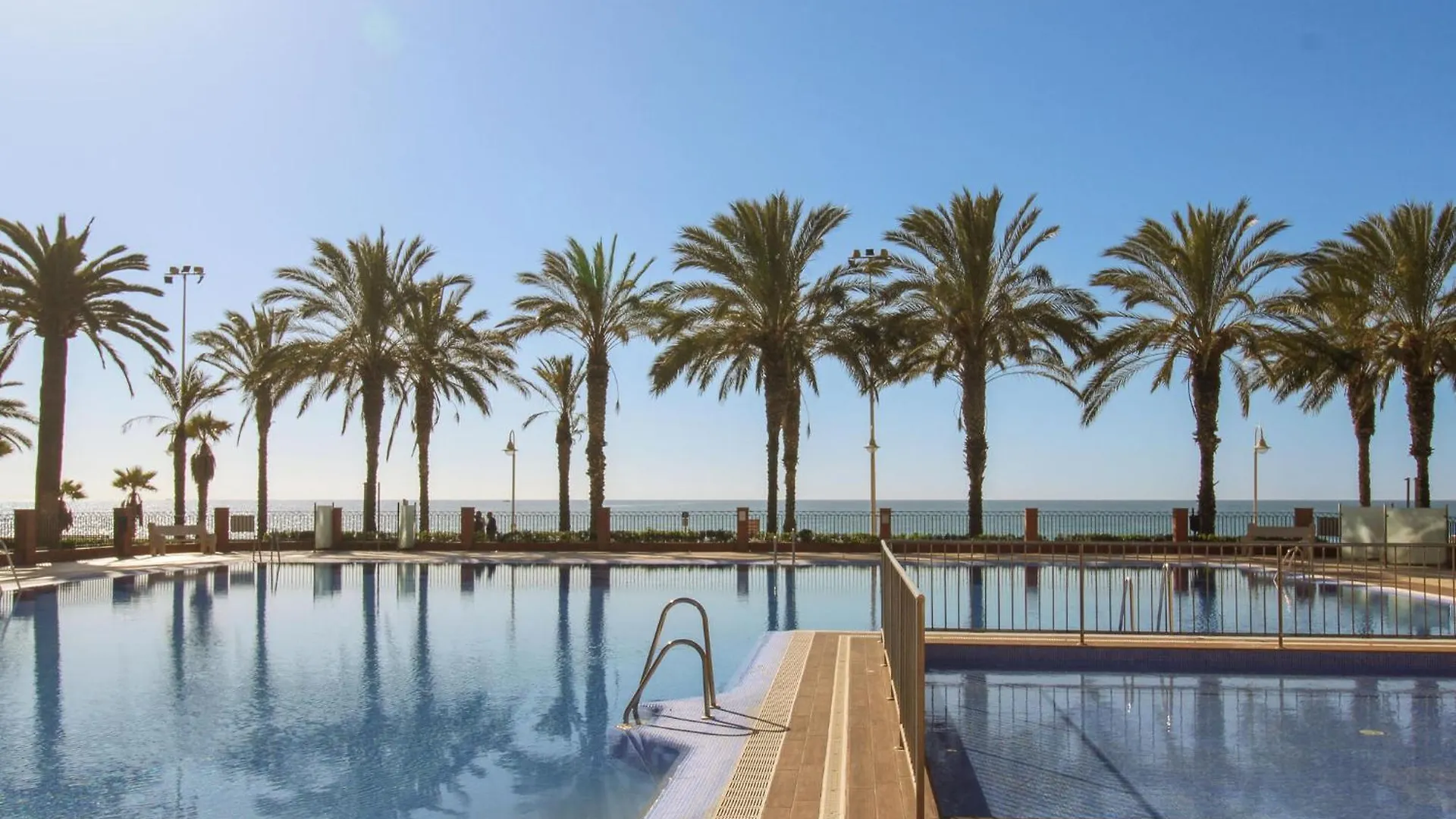 Nice Apartment In Algarrobo-Costa With Kitchen