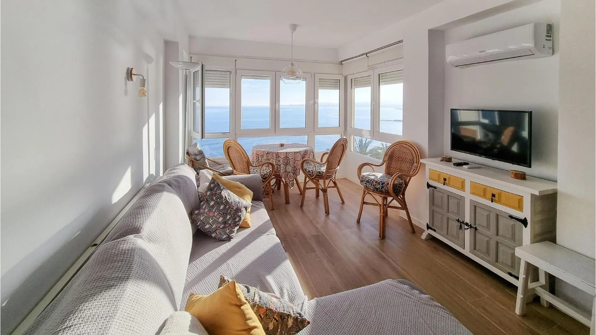 Nice Apartment In Algarrobo-Costa With Kitchen Algarrobo Costa